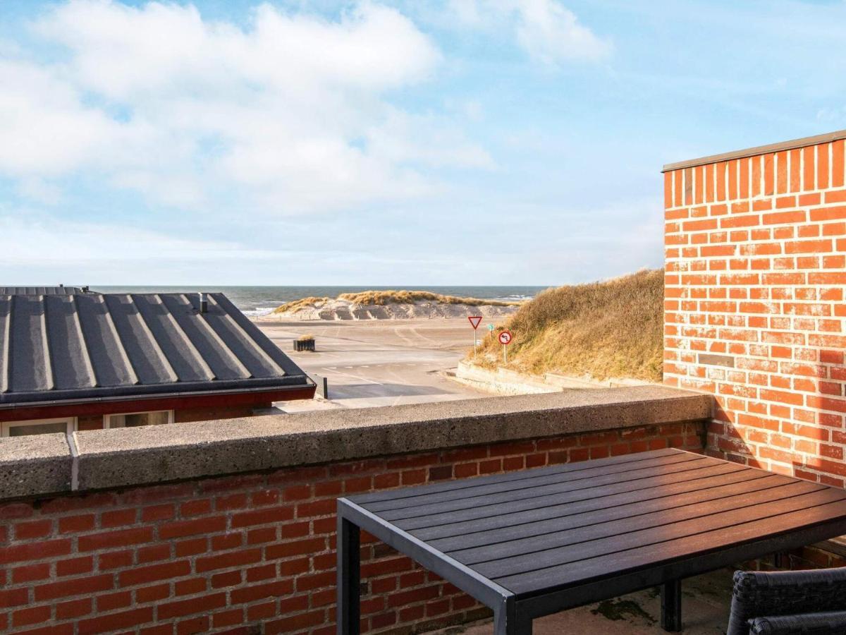 6 Person Holiday Home In Henne Henne Strand Eksteriør billede